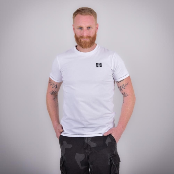 TS-S23-10332_Skre_Studio_nah_front_weiss_19378