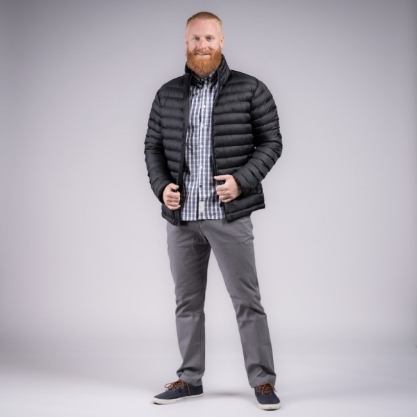 JA-W22-15207_Bjarne_Studio_total_front_V2_17815