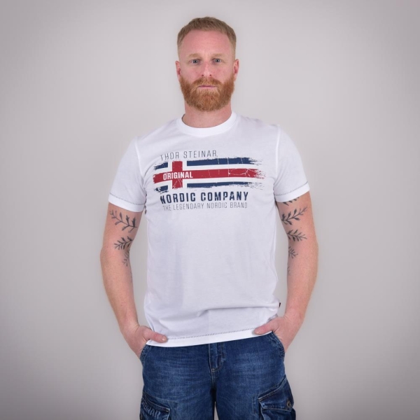 TS-S23-10339_Legendary_Studio_nah_front_weiss_19920