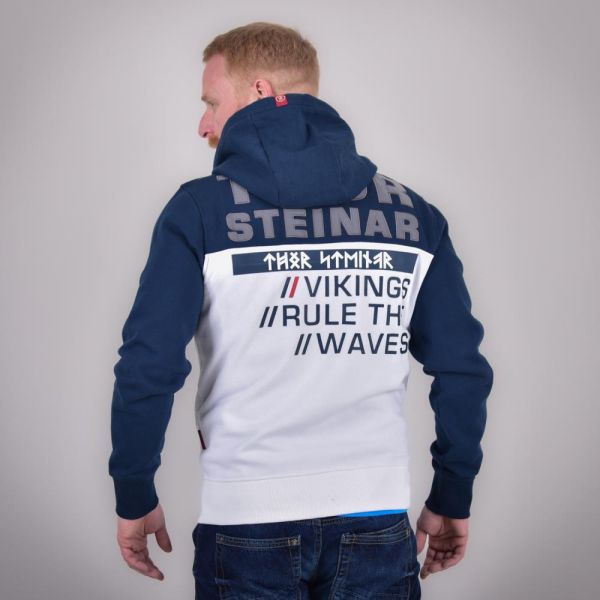 KPZJ-S23-14301_VIKING_RULES_Studio_nah_back_weiss-marine_19533