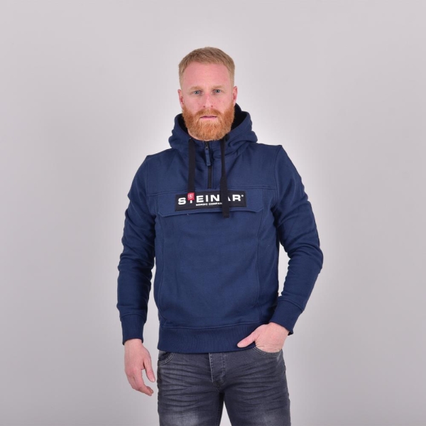 KPZS-S23-19129_Porsgrunn_Studio_nah_front_marine_20281
