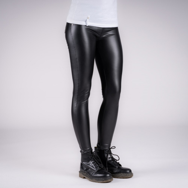 HL-S20-G28066_Sira_Studio_nah_front_15857